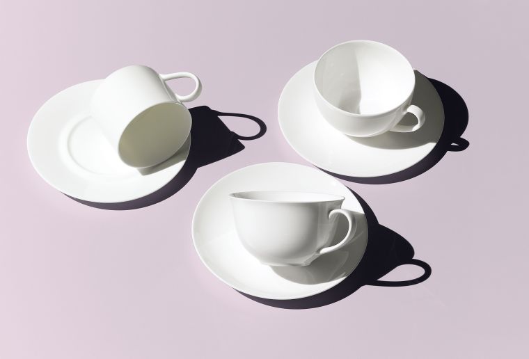Tassen und Unterteller aus weißem Porzellan von Dibbern