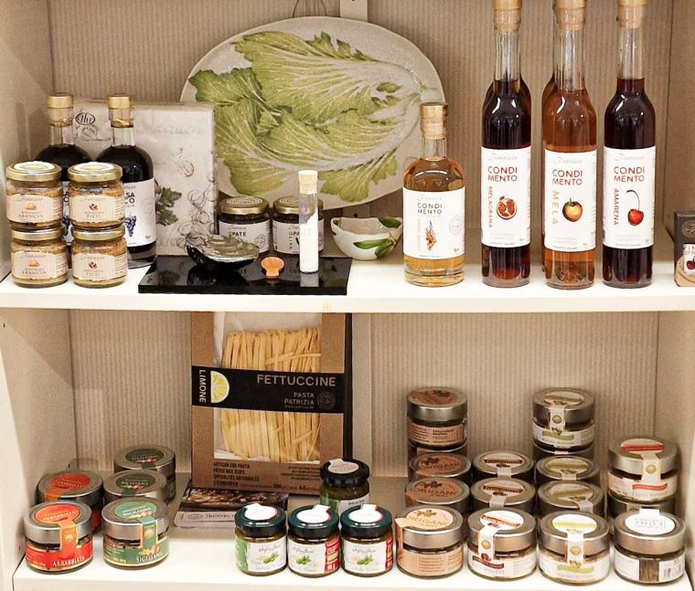 Gew&uuml;rze, &Ouml;le, Essig, Aufstriche, Nudeln