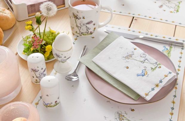 Fruehlingssets für den Fruehstueckstisch