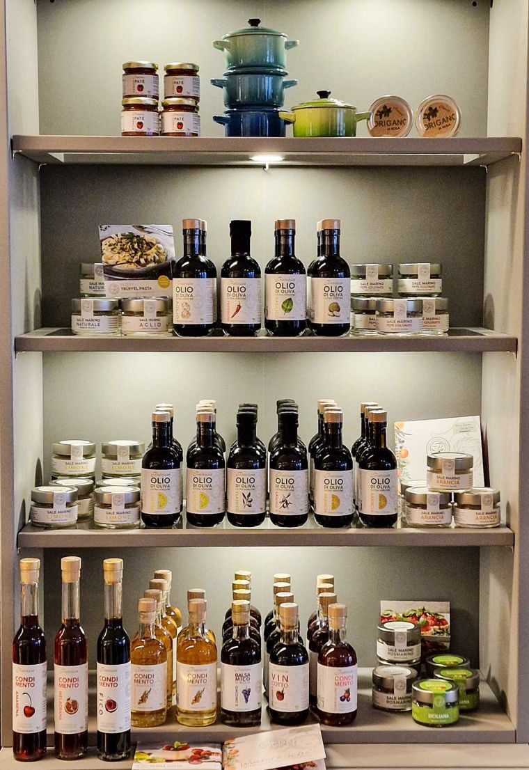 Gewuerze - Oele - Essig - Aufstriche aus italienischer Genussmanufaktur